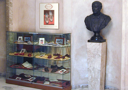 'Collezione Stefanelli' donata al Teatro Coccia di Novara il 29 Gennaio 2006